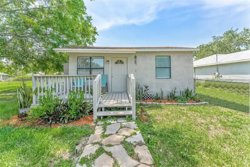 652 N Jackson St, FL