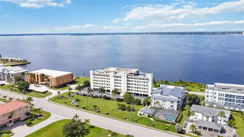 1500 Park Beach Cir #2f, FL