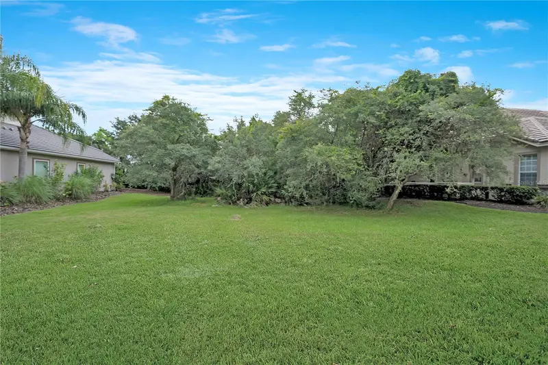 23 Oak View Cir E, FL