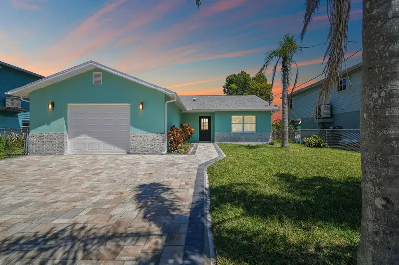 4482 Kingston Dr, FL