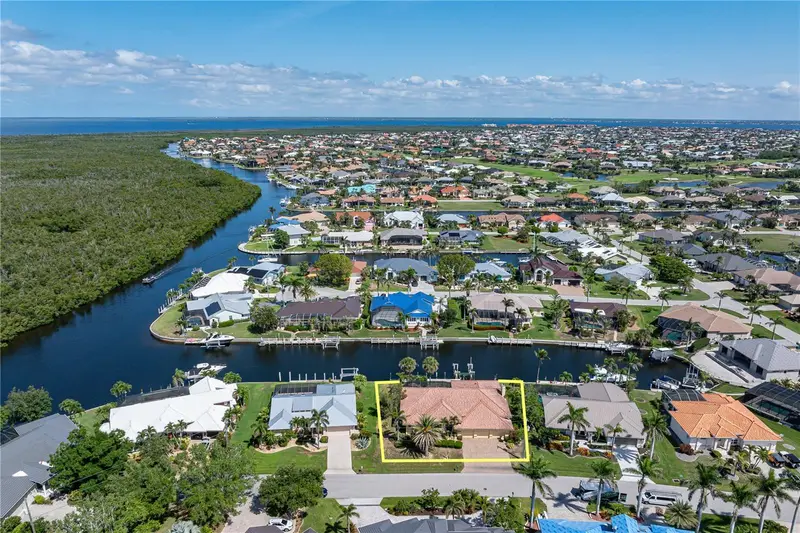 5023 Key Largo Dr, FL