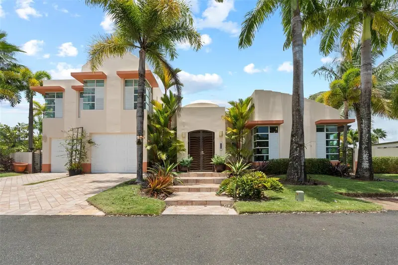 5 Paseo Las Palmas, PR