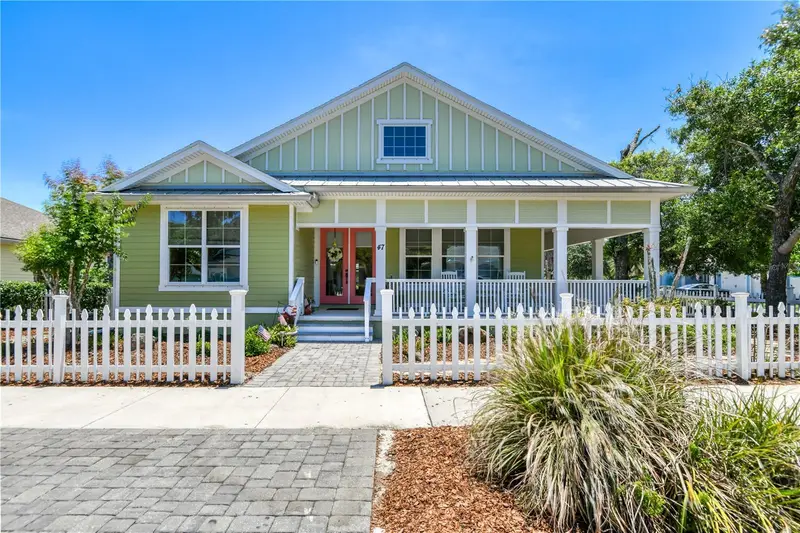 47 Hidden Treasure Dr, FL