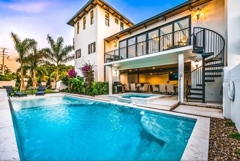 340 Jackson Dr, FL