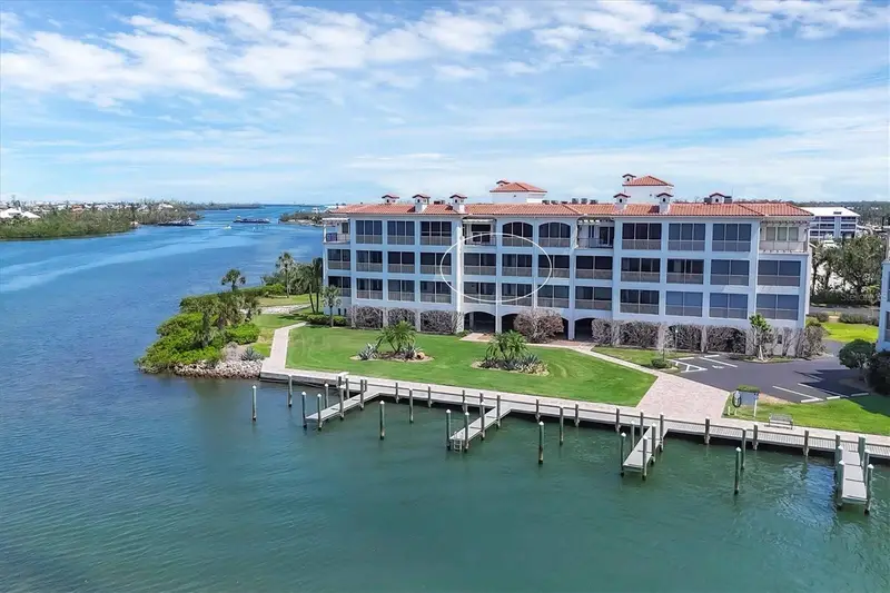 11100 Hacienda Del Mar Blvd #G-304, FL