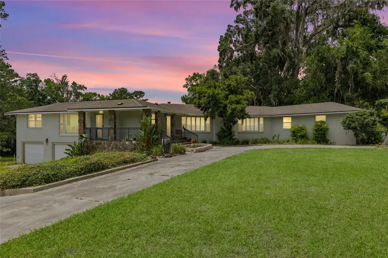 449 Sw Montgomery Dr, FL