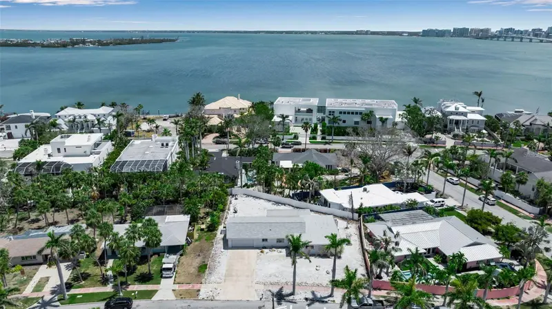 130 N Adams Dr, FL