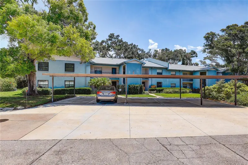 11800 Park Blvd #208, FL