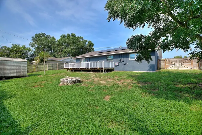 31 Lake Link Cir Se, FL