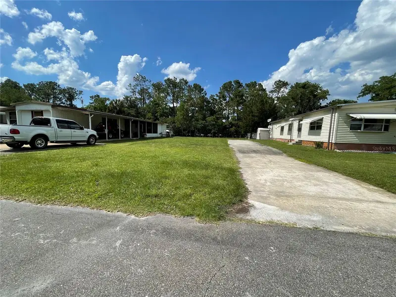 162 Leisure World Dr N, FL