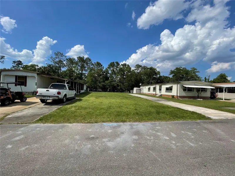 162 Leisure World Dr N, FL