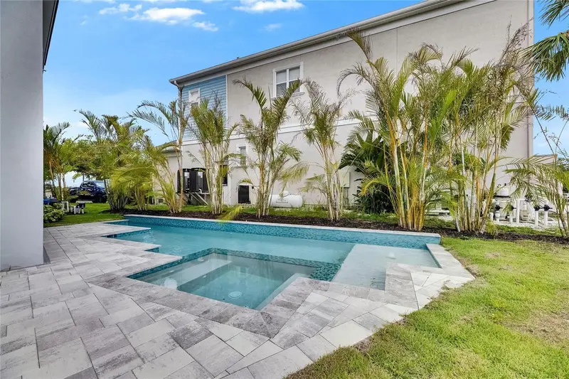 6526 Simone Shores Cir, FL