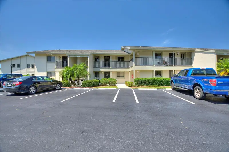 3511 Edgewater Dr #3511, FL