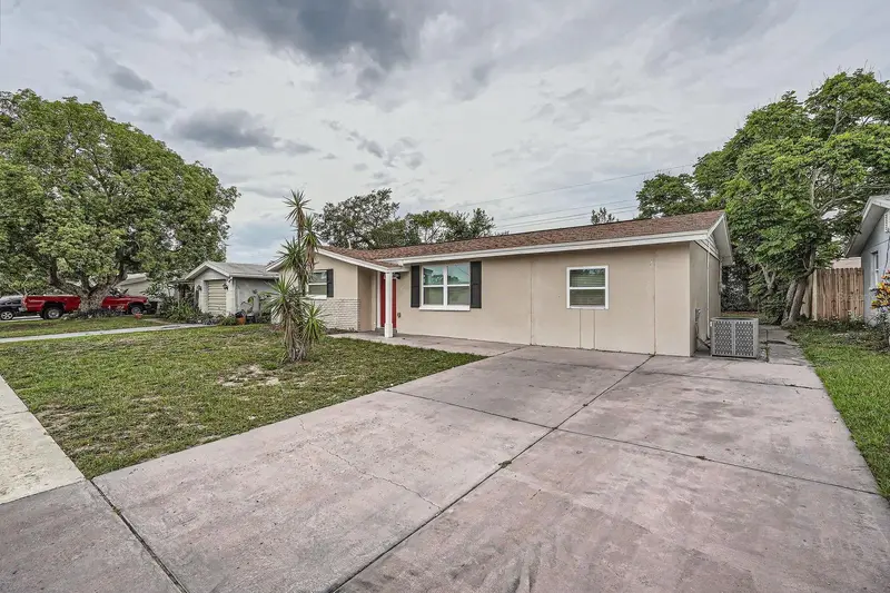 5429 Flora Ave, FL