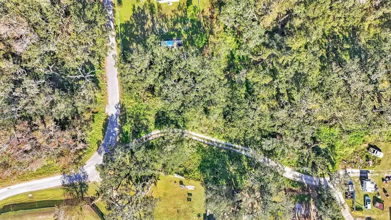 Arnaz Dr, FL