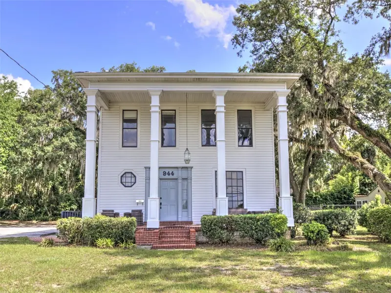 944 E Silver Springs Blvd, FL