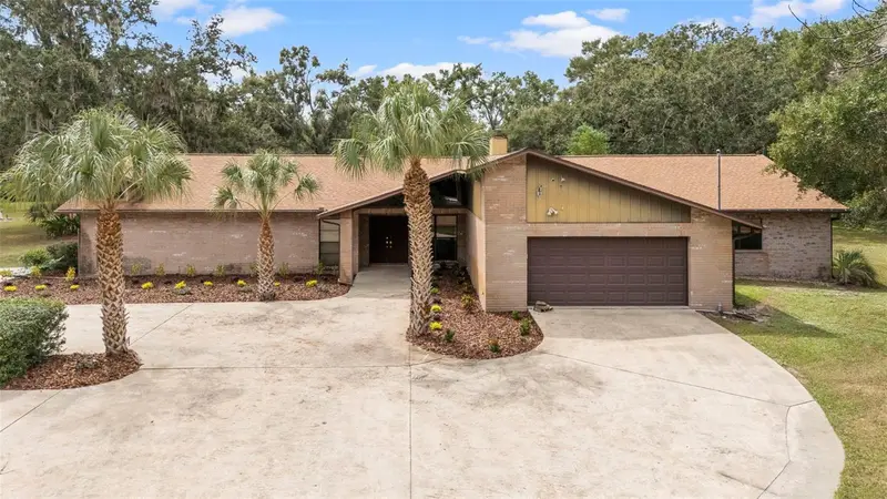 309 Hidden Lake Dr, FL