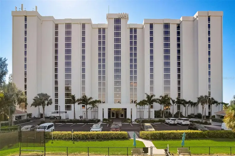 2425 Gulf Of Mexico Dr #14b, FL