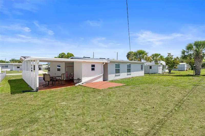 8725 Aero Ave, FL