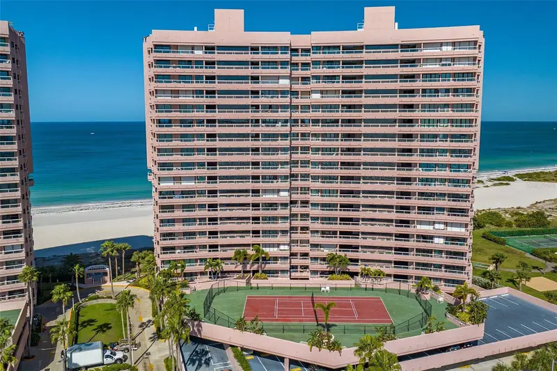 1310 Gulf Blvd #10d, FL