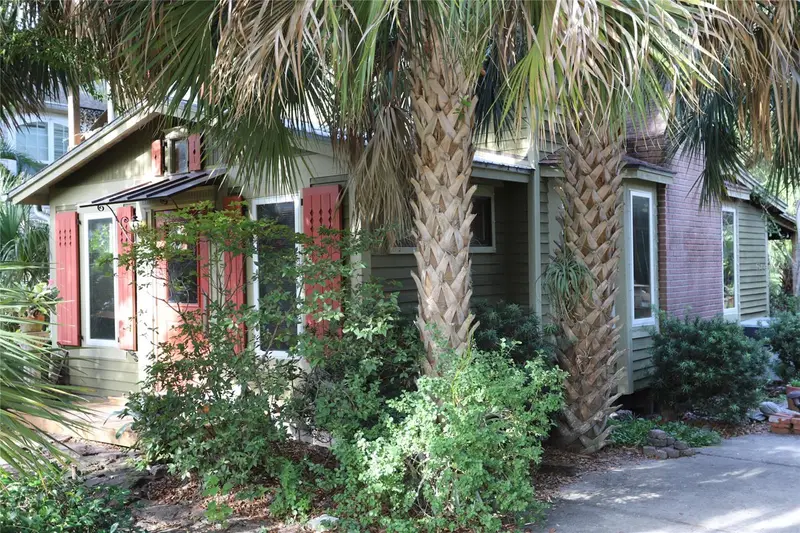 272 Orange St #A-B, FL