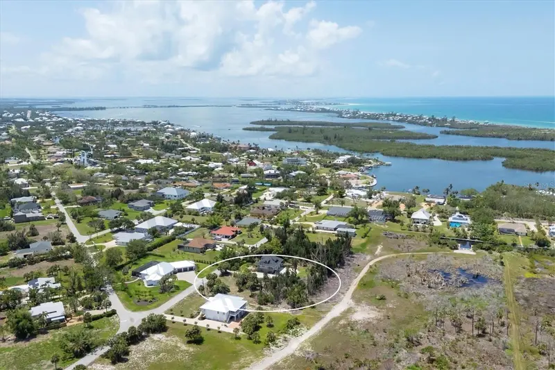 55 Green Dolphin Dr N, FL