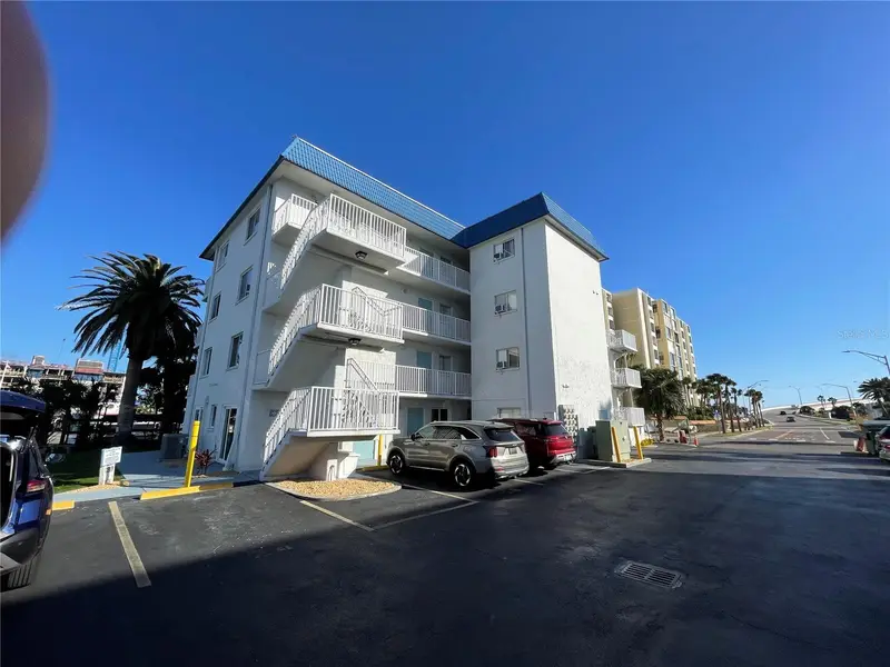 800 Bayway Blvd #14, FL