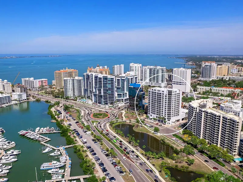 1233 N Gulfstream Ave #401, FL
