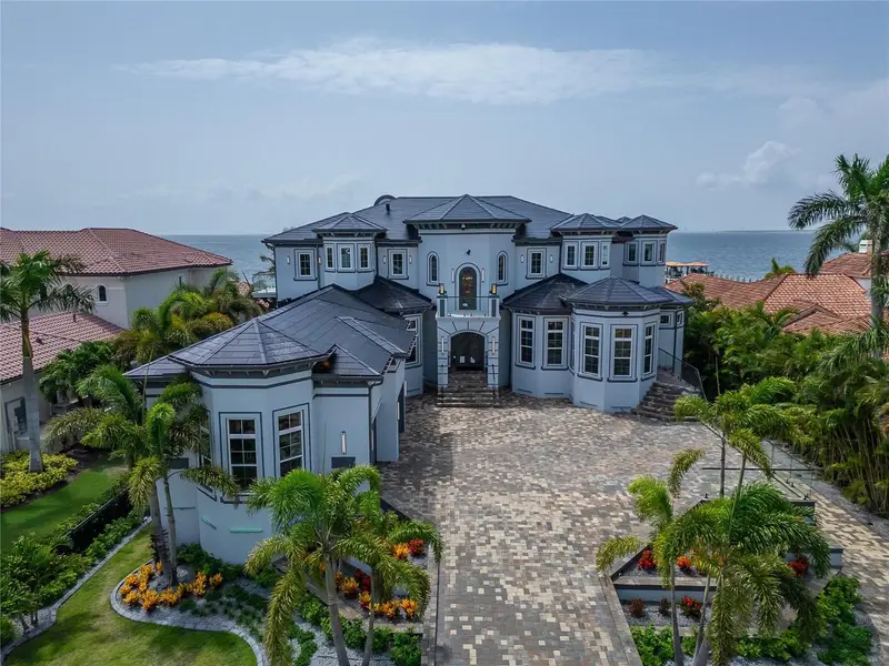 6526 Surfside Blvd, FL