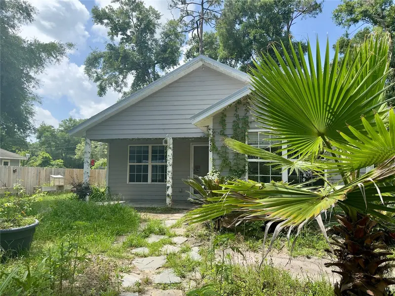 930 Ne 14th Ave, FL