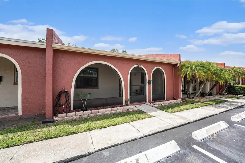 6346 Bonnie Bay Cir N, FL