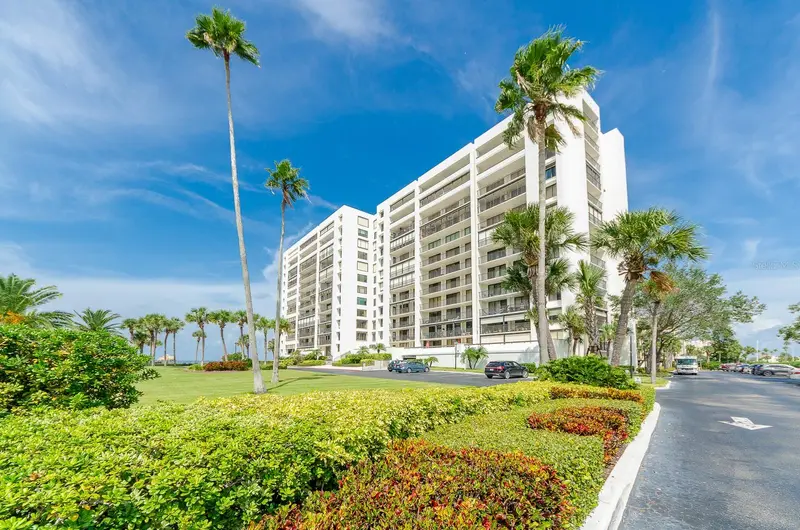 1460 Gulf Blvd #1105, FL