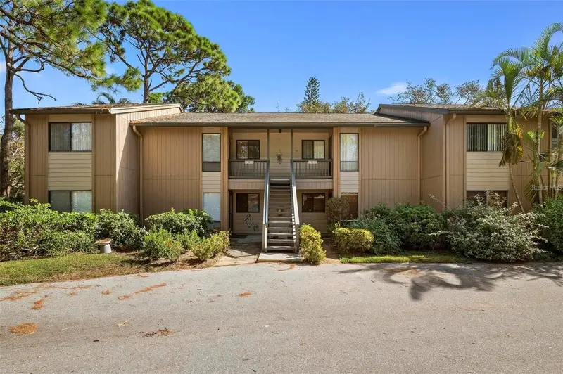 1707 Pelican Cove Rd #451, FL