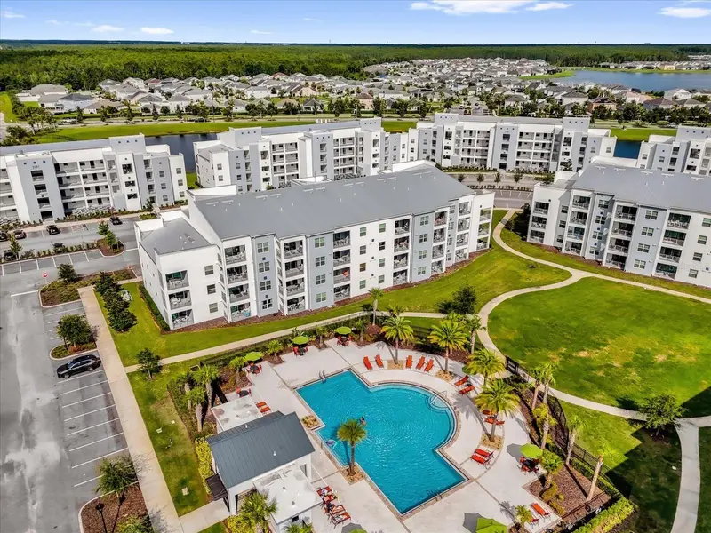 3180 Paradox Cir #304, FL