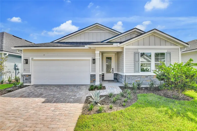 219 Thornberry Way, FL