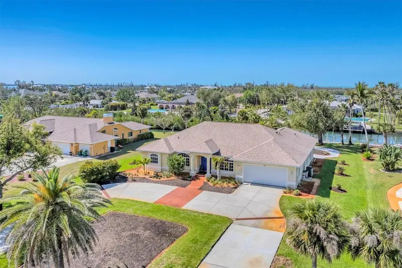 285 Spaniards Rd, FL