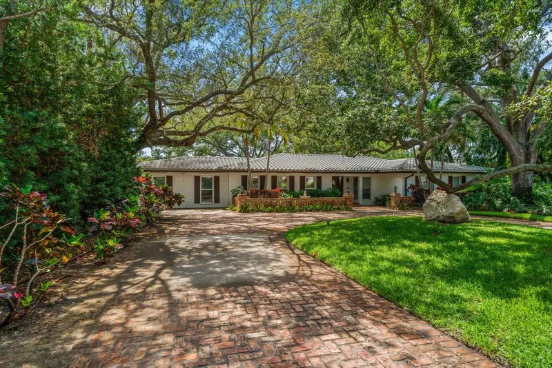 7 Rosery Ln, FL
