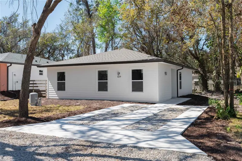 10219 Huntley St, FL
