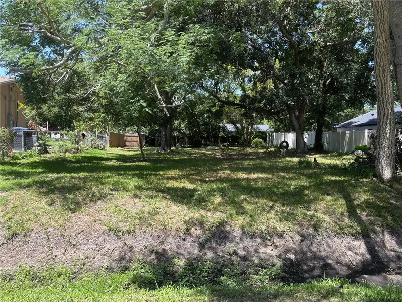 9674 8th Ave, FL