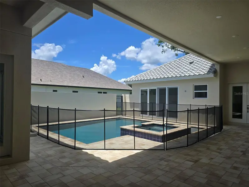 136 New Leatherwood Dr, FL