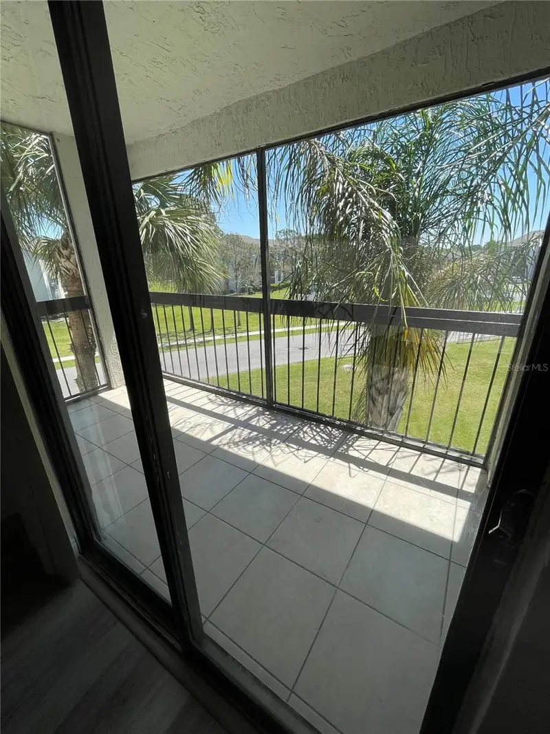 2201 Cascades Blvd #302, FL
