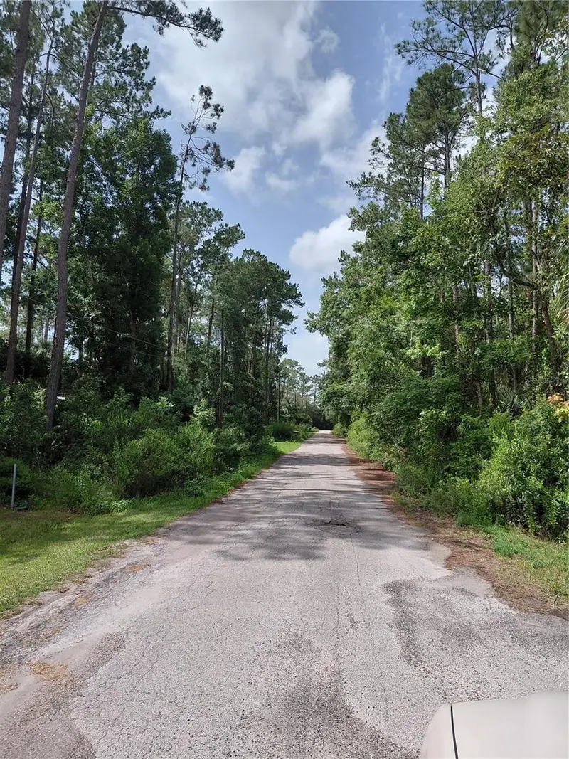 James St, FL