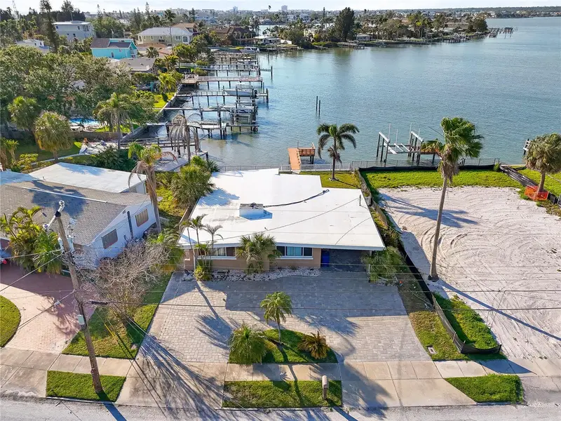 15305 Harbor Dr, FL
