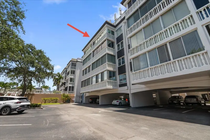 139 Bluff View Dr #405, FL