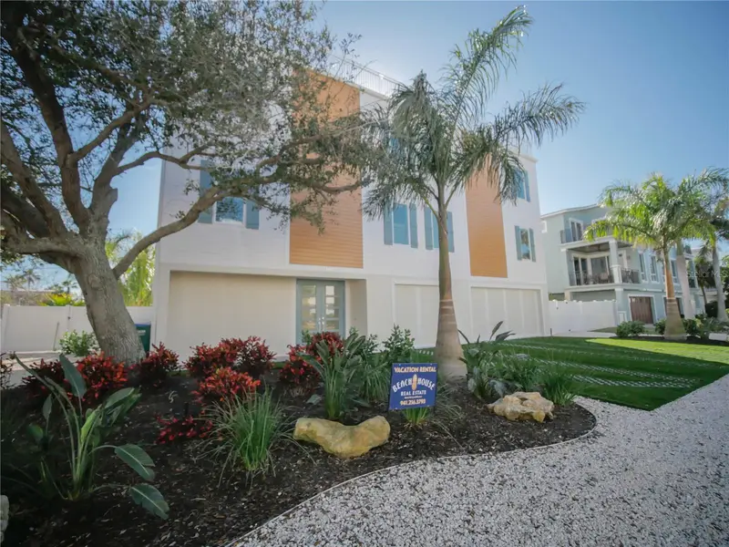 111 6th St N, FL