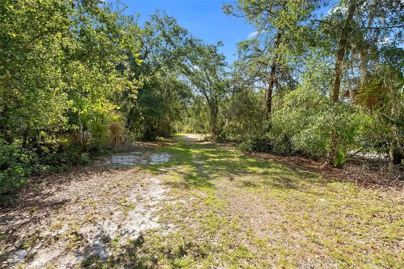 1835 S Glencoe Rd, FL