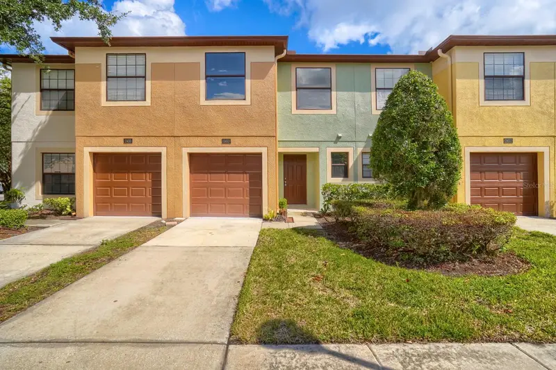 2453 Edgewater Falls Dr, FL