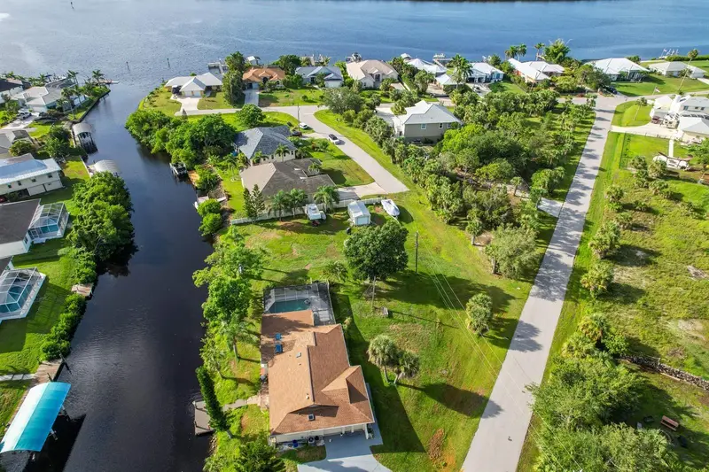 3456 Highlands Rd, FL