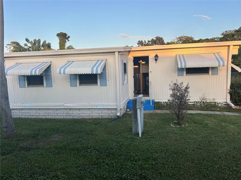 4432 Tucker Sq, FL