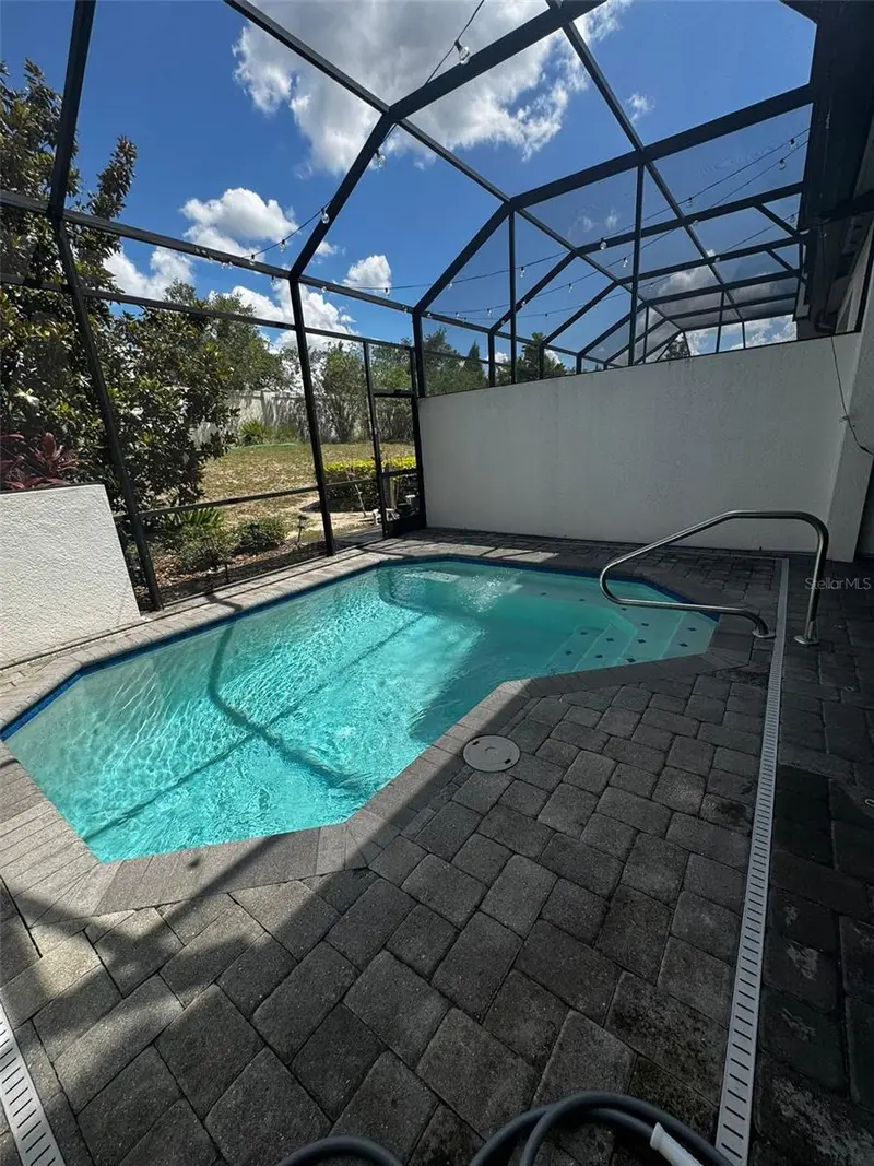 306 Captiva Dr, FL